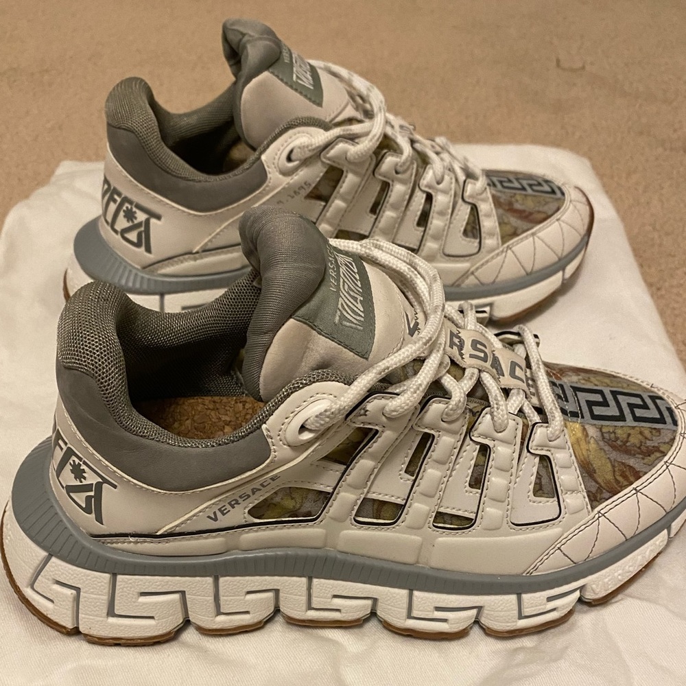 Size 8 Versace Womens Sneakers Trigreca.